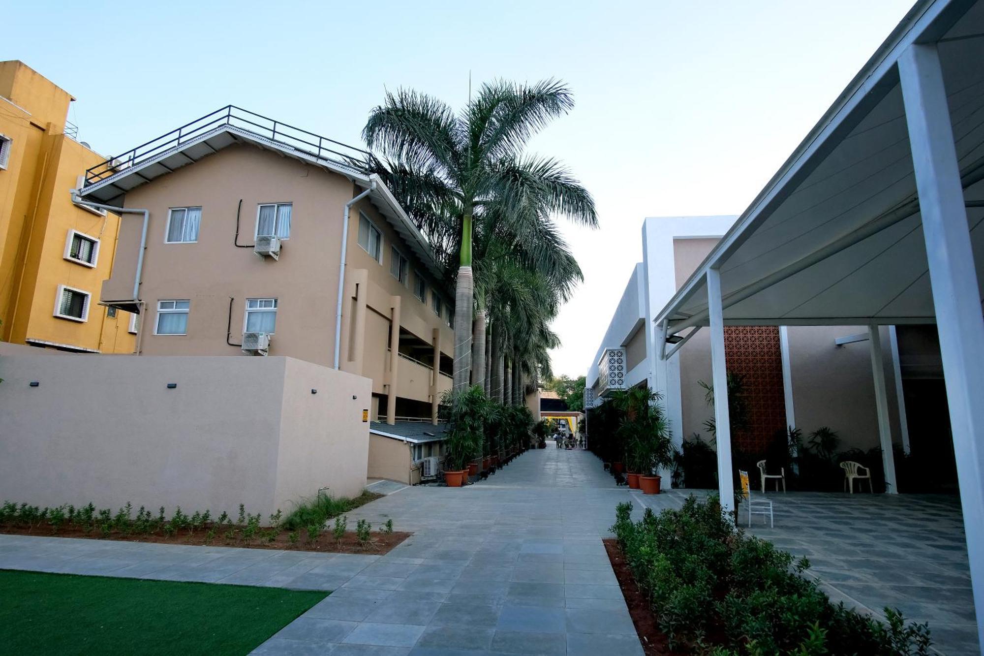 Hotel Haldi Nashik Exterior photo